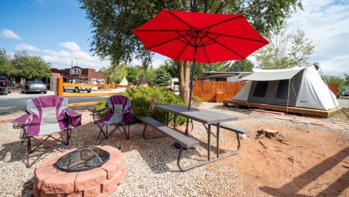 Funstays Glamping Setup Tent In Rv Park #1 Ok-T1 Moab Luaran gambar
